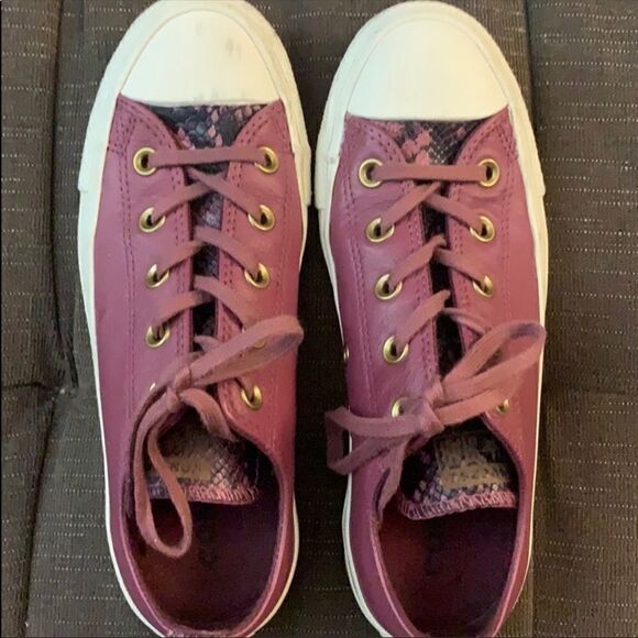 EUC WOMENS 6 PYTHON PRINT RARE CONVERSE - Picture 3 of 7